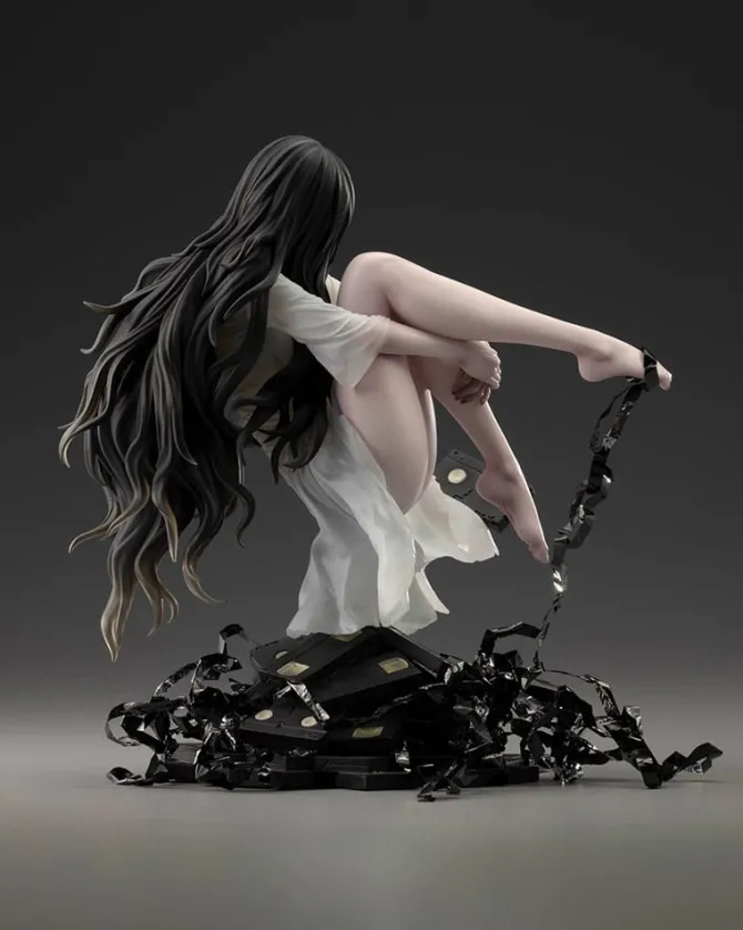 The Ring - Sadako Statue / Bishoujo: Kotobukiya