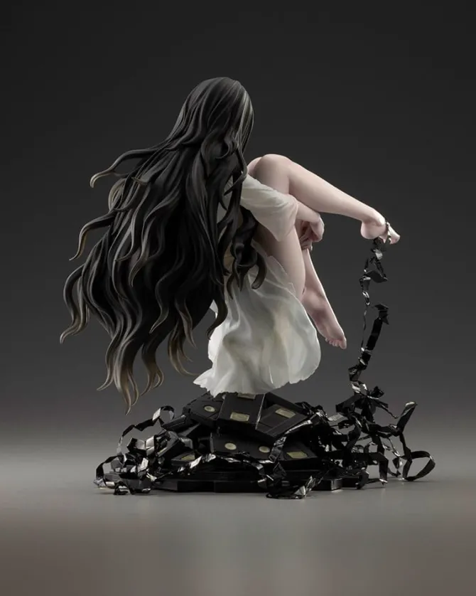The Ring - Sadako Statue / Bishoujo: Kotobukiya