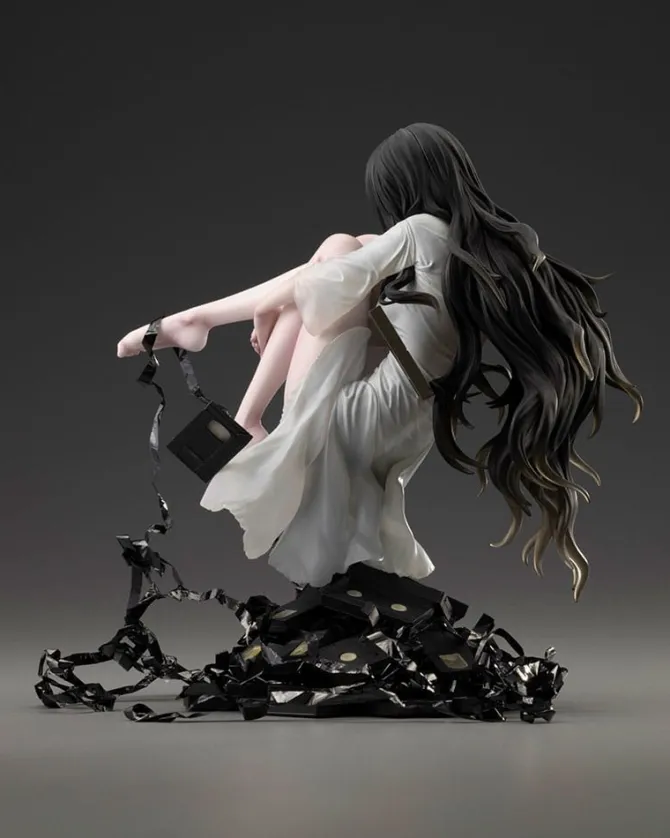 The Ring - Sadako Statue / Bishoujo: Kotobukiya
