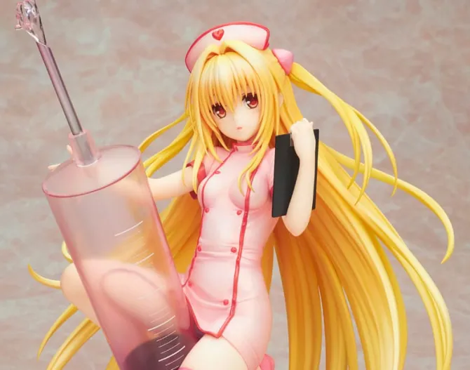 To Love-Ru Darkness - Golden Darkness Statue / Nurse Ver. (re-run): Alter