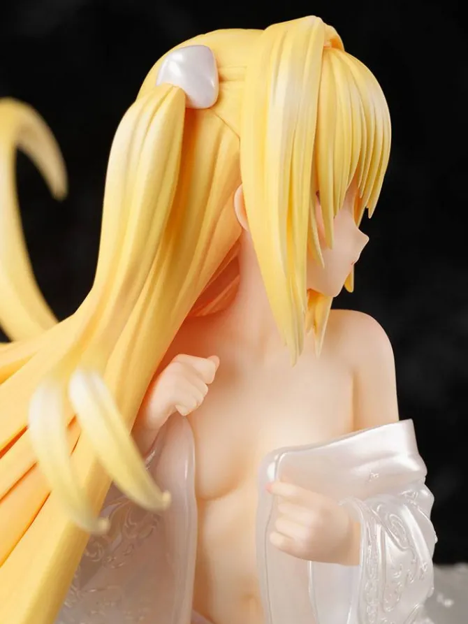 To Love-Ru Darkness - Golden Darkness Statue / Shiromuku Version: Furyu
