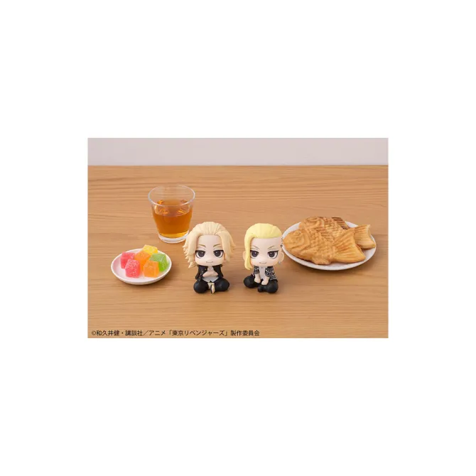 Tokyo Revengers - Manjiro Sano Statue / Look Up: MegaHouse