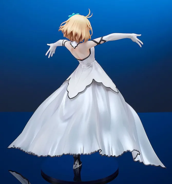 Tsukihime - A Piece of Blue Glass Moon - Arcueid Brunestud Dresscode: Clad in Glaciers Statue: Good