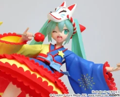 Vocaloid - Hatsune Miku Figur / 2nd Season Summer Version: Taito