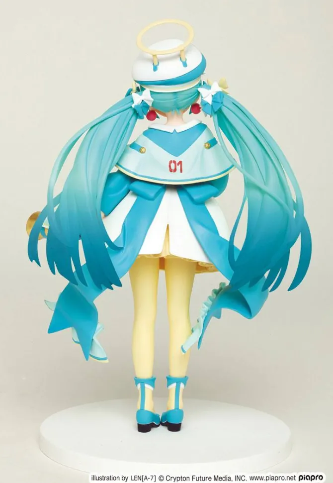 Vocaloid - Hatsune Miku Figur / 2nd Season Winter Version: Taito
