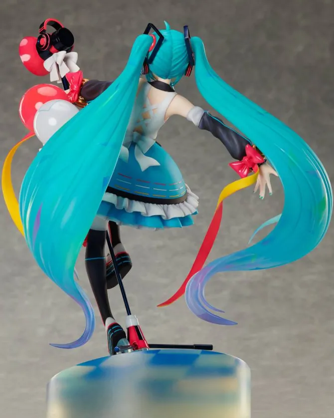 Vocaloid - Hatsune Miku Statue / Magical Mirai 2018 Version: FuRyu