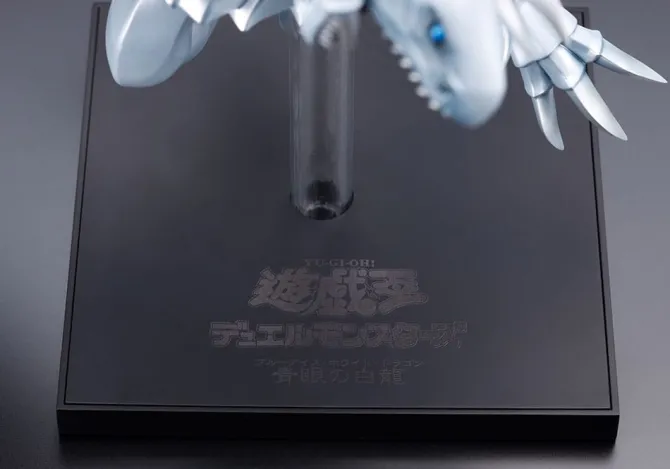 Yu-Gi-Oh! - Blue-Eyes White Dragon Statue / Oshi Works: Kotobukiya