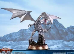 Yu-Gi-Oh! - Blue-Eyes White Dragon Statue / White Edition: First 4 Figures