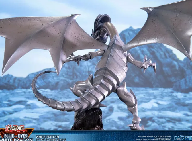 Yu-Gi-Oh! - Blue-Eyes White Dragon Statue / White Edition: First 4 Figures