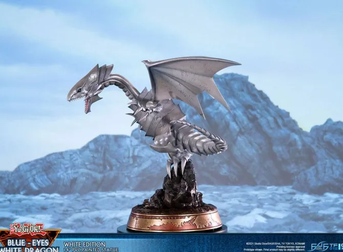 Yu-Gi-Oh! - Blue-Eyes White Dragon Statue / White Edition: First 4 Figures