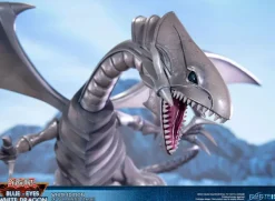 Yu-Gi-Oh! - Blue-Eyes White Dragon Statue / White Edition: First 4 Figures